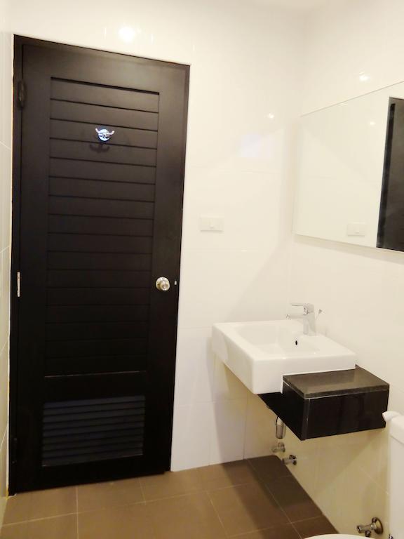 Good Day Phuket Hotel Экстерьер фото